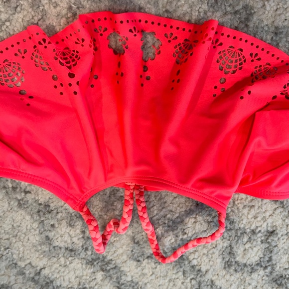 Pink bikini - Picture 2 of 4